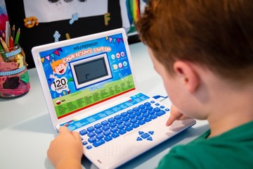 ОБРАЗОВАТЕЛЬНЫЙ НОУТБУК ДЛЯ ДЕТЕЙ KINDERPLAY ДЛЯ ИЗУЧЕНИЯ БУКВ, 120 ВАРИАНТОВ
