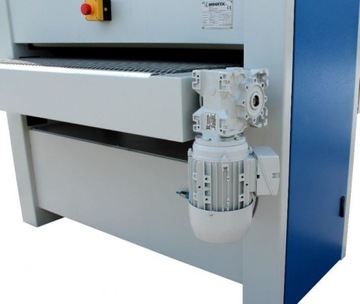 HOUFEK Bulldog 3 950 C широколенточная шлифовальная машина