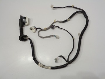 SVAZEK DVEŘE L PŘEDNÍ HONDA FRV FR-V 05-09