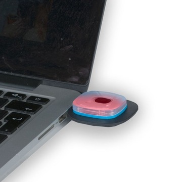 PORTWEST ЗИМНЯЯ ШАПКА СО СВЕТОДИОДНЫМ ФОНАРЕМ USB B029