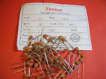 100x 2.7pF 50V +/-0.5pF NP0 kond. ceramiczny THT