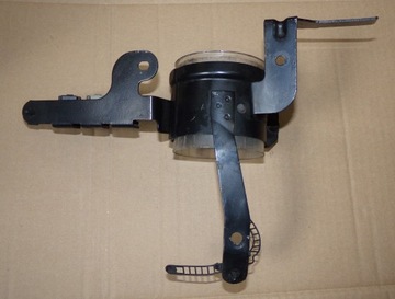 AUDI A6 C5 2.5 TDI DRŽÁK DRŽÁKY FILTRU PALIVA