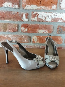 РАСПРОДАЖА серебряные туфли NINE WEST