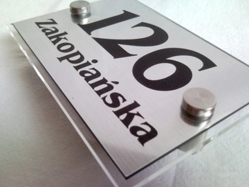 Адресная табличка с гравировкой. Номер дома. штаб-квартира