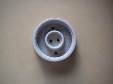 Фарфоровый светильник 220В для лампочки с резьбой Е27.