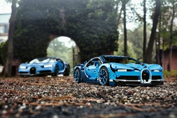 LEGO Technic Bugatti Chiron 42083