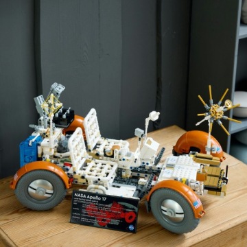 LEGO(R) TECHNIC 42182 NASA Apollo - транспортное средство LRV