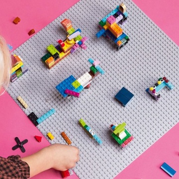 Серая опорная плита LEGO Classic 11024