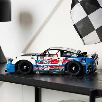 LEGO Technic 42153 Chevrolet Camaro ZL1 NASCAR Racer 672 кубика