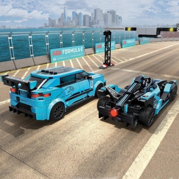 LEGO 76898 Автомобиль Formula Jaguar Racing GEN2 и магазин I-PACE
