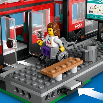 LEGO City: набор «Городской трамвай со станцией 60423» и электронная книга 4 в 1