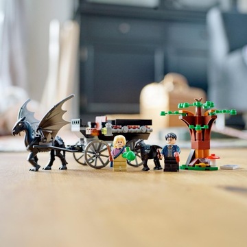 Lego Harry Potter Testrale I Kareta Z Hogwartu 76400