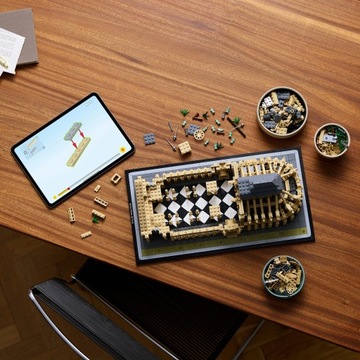 Электронная книга LEGO Architecture 21061 Нотр-Дам в Париже. Городской набор кирпичей.