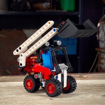 LEGO Technic Мини-погрузчик 42116