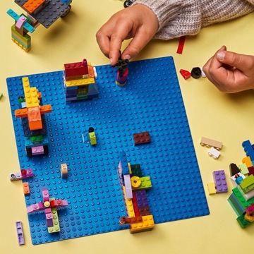 LEGO Classic 11025 Синяя строительная тарелка