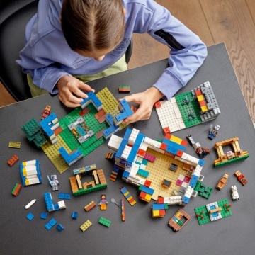 LEGO Minecraft 21188 Деревня лам