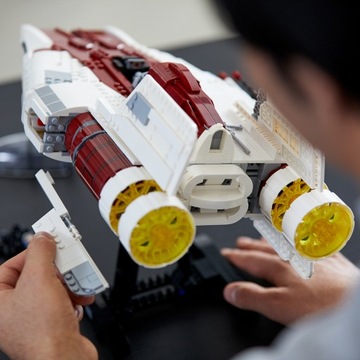 LEGO Star Wars 75275 Звездный истребитель A-Wing