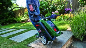 Мойка высокого давления BOSCH UniversalAquatak 125.