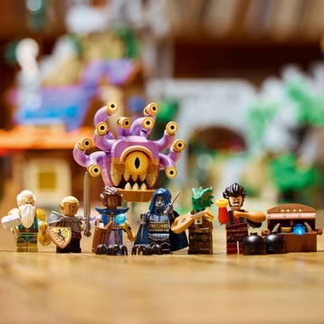 LEGO 21348 Dungeons & Dragons: Сказка о Красном Драконе + розетка 5008325
