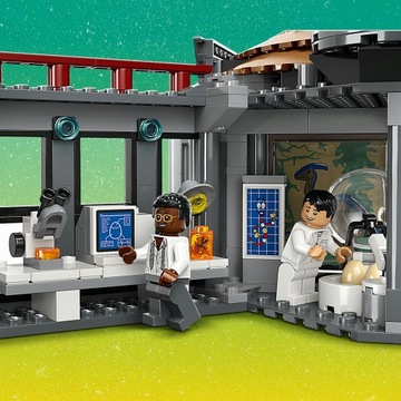 LEGO Jurassic World 76961 - Центр для посетителей: Атака тираннозавра