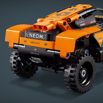 LEGO Technic — NEOM McLaren Extreme E Race (42166) + сумка + каталог LEGO 2024