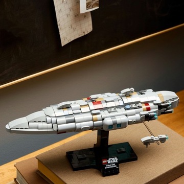 LEGO Star Wars 75405 Krążownik Typu Home One