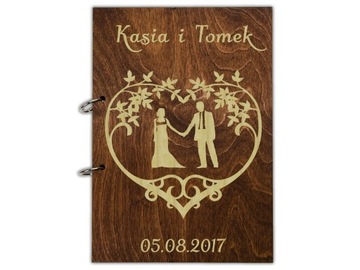 ДЕРЕВЯННЫЙ СВАДЕБНЫЙ АЛЬБОМ С ГРАВИНОЙ С ПОДАРКОМ ПОСВЯЩЕНИЯ