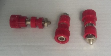 Gniazdo bananowe laboratoryjne 4mm czerwone