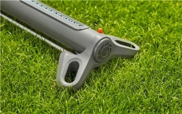 МАЯТНИКОВЫЙ ДОЖДЕВАТЕЛЬ GARDENA AQUAZOOM S 18710 НОВЫЙ