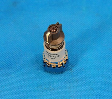 ПОВОРОТНЫЙ ПЕРЕКЛЮЧАТЕЛЬ ВОЕННОГО SIEMENS 7 ПОЛОЖЕНИЙ