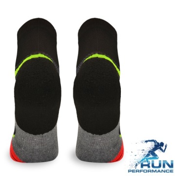 Носки для бега COMODO RUN4-02 – Coolmax