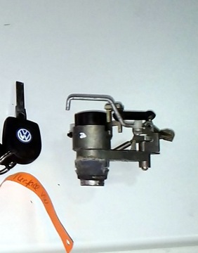 Mechanizm zamek klapy kluczyk Vw Golf Bora 97-05