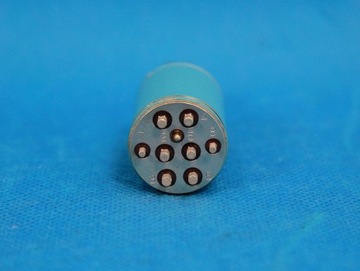 АВИАЦИОННЫЙ МИКРОВЫКЛЮЧАТЕЛЬ С РАСПРЕДЕЛИТЕЛЬНОЙ КАТУШКОЙ США