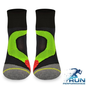 Носки для бега COMODO RUN4-02 – Coolmax