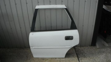 VECTRA B KOMBI 99-02 DRZWI LEWY TYŁ