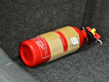 БЕЖЕВЫЙ ДЕРЖАТЕЛЬ ДЛЯ ОГНЕТУШИТЕЛЯ НА БАГАЖНИК С ЛИПУЧКОЙ