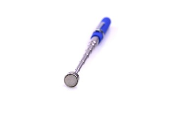 CHWYTAK MAGNETYCZNY TELESKOPOWY 60 cm do 2,7kg