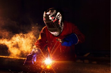 СВАРОЧНАЯ МАСКА АВТО затемняющаяся каска F2