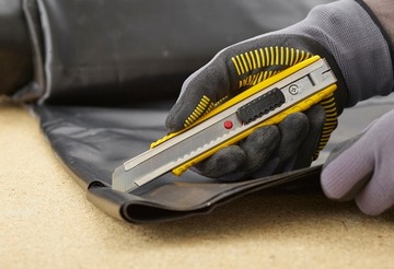 Нож металлический, сломанный клинок 25мм STANLEY 0-10-431