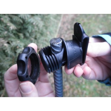 ИЗОЛЯТОР IRUBLOC ДЛЯ КРУГЛЫХ СТОЛБОВ PASTUCH 1 ШТ.