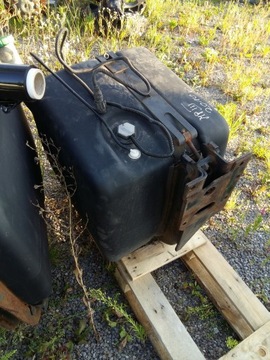 MERCEDES ACTROS MP3 MP2 AXOR ATEGO NÁDRŽ KPL ADBLUE 85L 9304700415