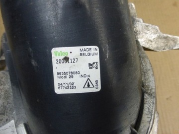 HALOGEN PRAVÝ PEUGEOT 206 KONKAVNÍ