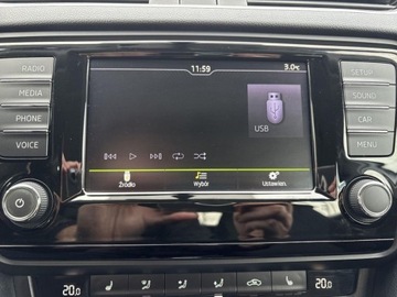 Skoda Octavia III Kombi Facelifting 1.4 TSI 150KM 2017 Skoda Octavia Climatronic tempomat podgrzewane fotele 1.4 Benzyna 150KM, zdjęcie 24