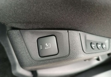 Peugeot 3008 II Crossover 1.2 PureTech 130KM 2017 Peugeot 3008 Bezwypadkowy - serwis - wersja Allure 1.2 Benzyna 131KM, zdjęcie 23