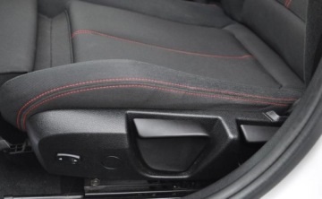 BMW Seria 1 F20-F21 Hatchback 5d 116i 136KM 2012 BMW Seria 1 SPORT Benzyna Nawigacja 1.6 Benzyna 136KM, zdjęcie 19