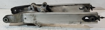 Wahacz kiwak oś koła tył 52100-ML7-690 Honda VFR 750 RC24 1986-1989r