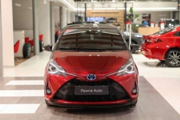 Toyota Yaris III Hatchback 5d Facelifting Hybrid 100KM 2017 Toyota Yaris Hybrid 100 Selection 1.5 Hybryda 100KM, zdjęcie 1