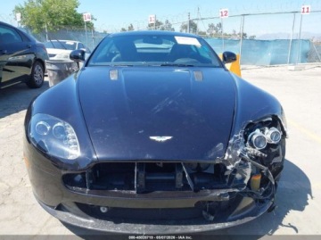 Aston Martin V8 Vantage III 2013 Aston Martin V8 Vantage manual 4.7 Benzyna 430KM, zdjęcie 9