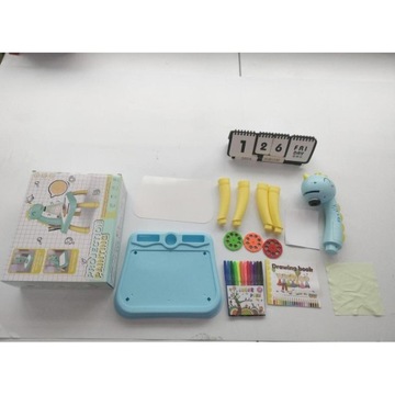 PROJEKTOR RZUTNIK STOLIK STÓŁ DO RYSOWANIA DZIECI PREZENT NIEBIESKI JELEŃ