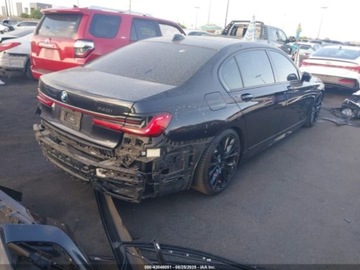 BMW Seria 7 G11-G12 2021 BMW Seria 7 740i 2021 3.0l 3.0 Benzyna 335KM, zdjęcie 4